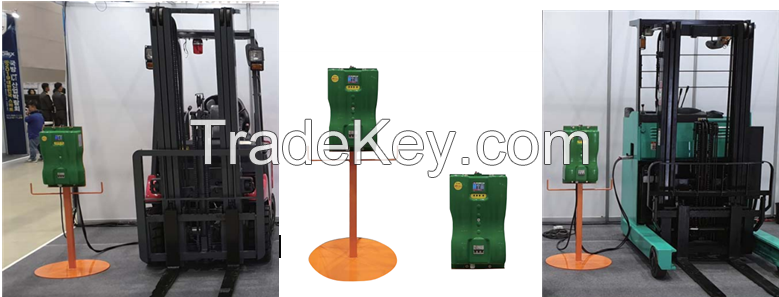 BATTERY CHARGER FOR FORKLIFT AND ELECTRONIC GOLF CART.