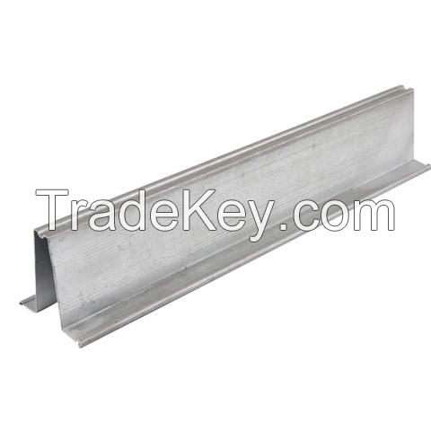 Aluminum bottom seal for garage door