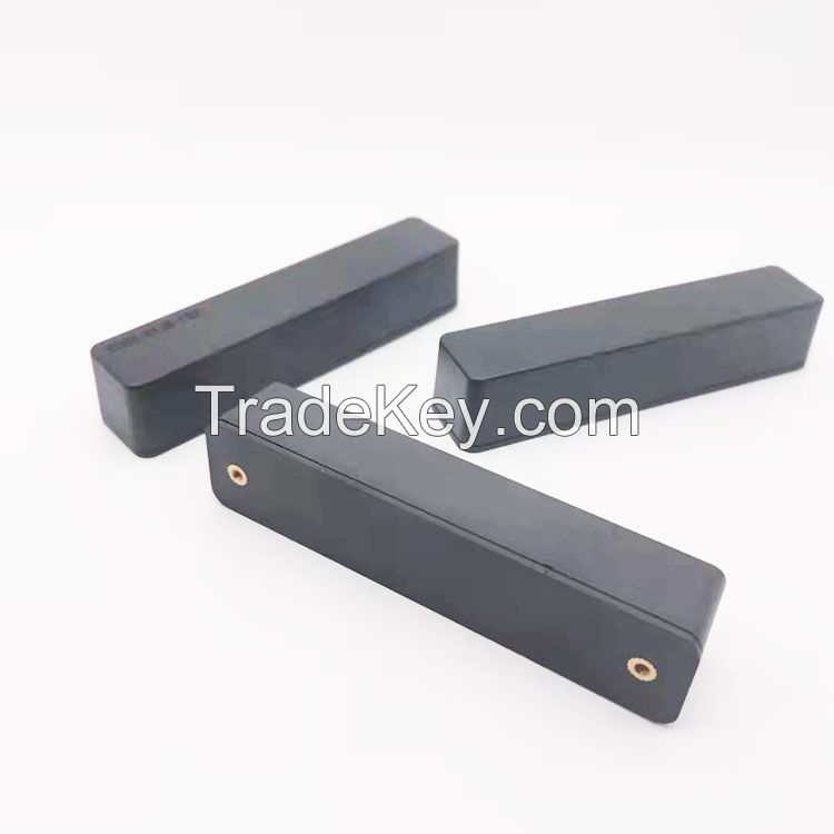 UHF RFID long range on-metal tag for transportation