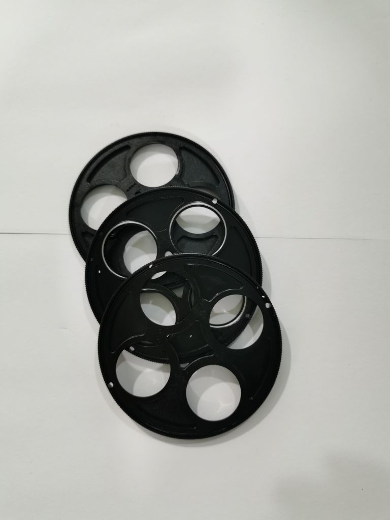Black anodized surface treatment aluminum round plate with four hole customized parts