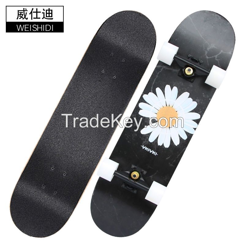 Custom Printing Complete Skateboard Cheap Price Painted Design Deck Skateboard