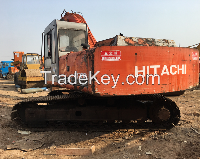 1Used Hitachi EX200-1 Excavator