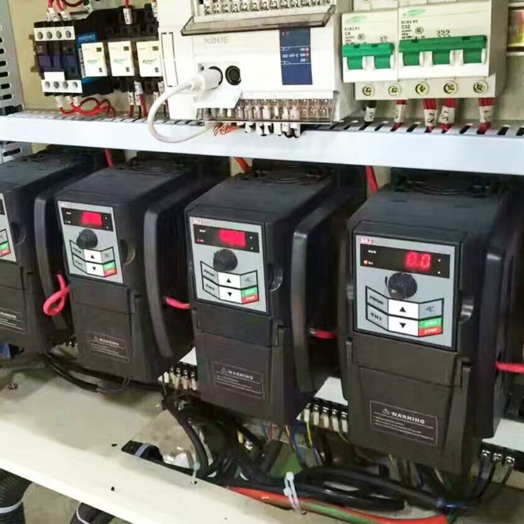 Voltage Frequency Drive Three Phase Output 0.75-2.2kW