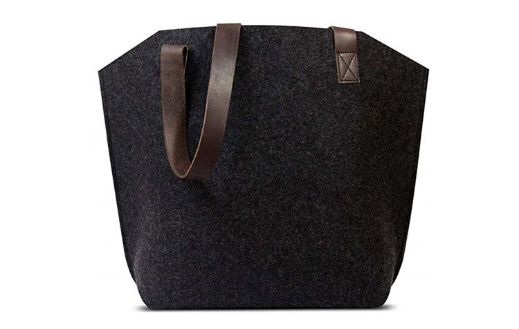 Felt tote bag with leather handle