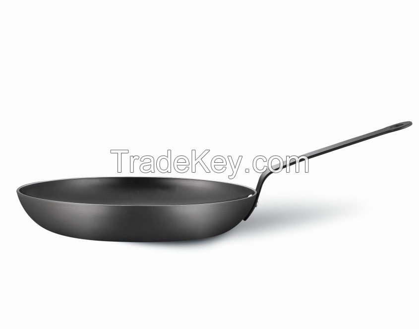 Carbon steel fry pans