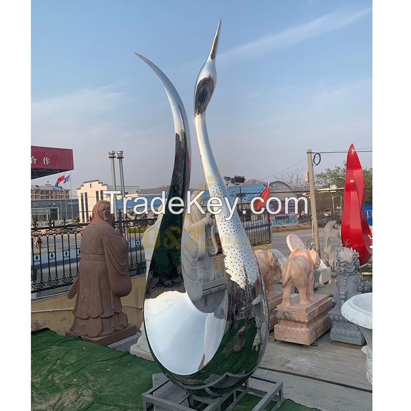 Outdoor Mirrored Swan Abstract Metal Polished Sculpture