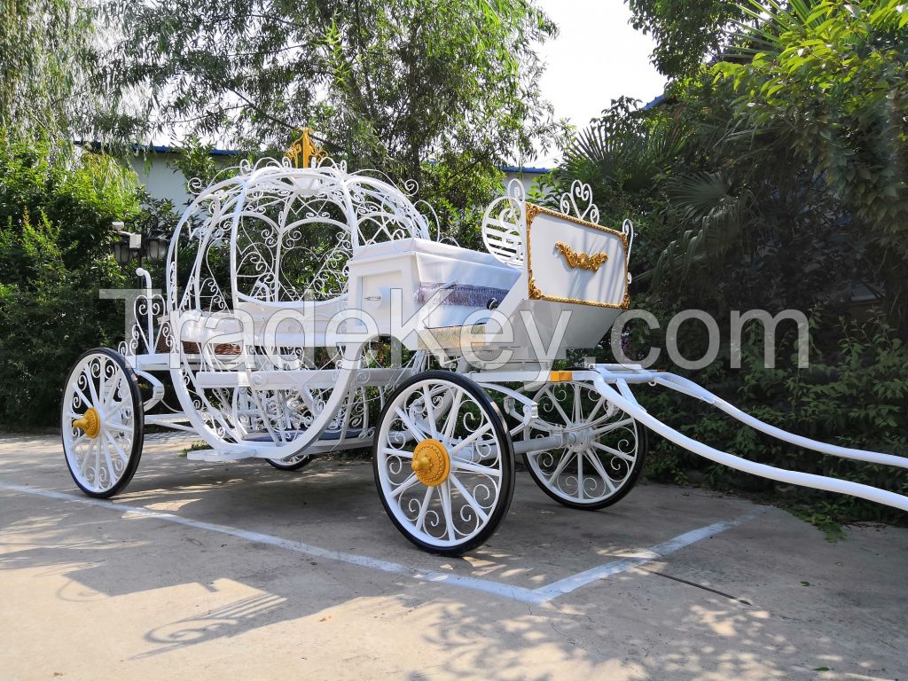 White Wedding Pumpkin Horse Carriage Christmas Gift Horse Carriage