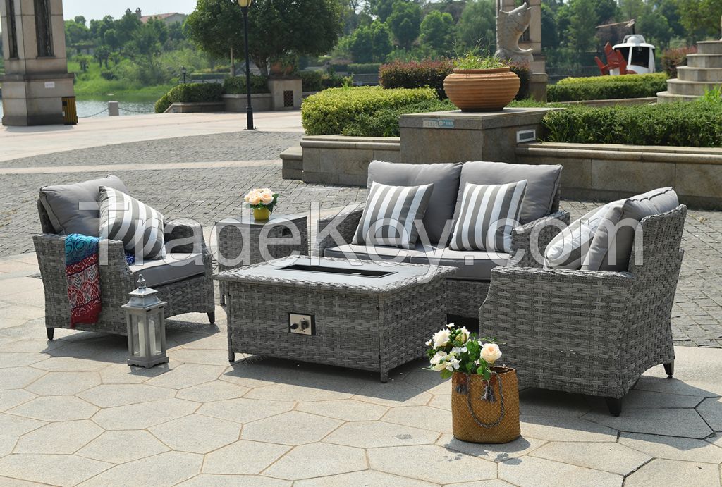 5 Pieces Outdoor Grey Wicker Patio Coversation Set with Firetable Pit 