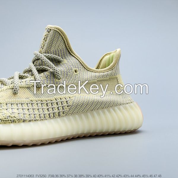 Man shoes Yeezy Boost 350