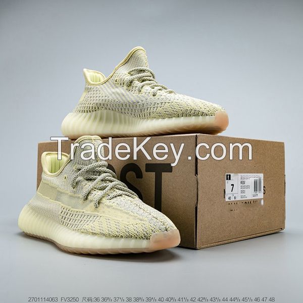 Man shoes Yeezy Boost 350