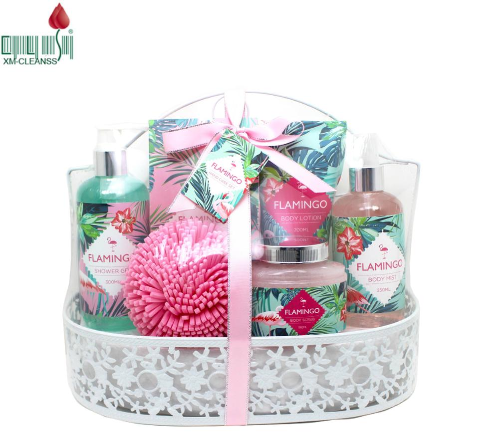 Wholesale flamingo label moisturize body care spa wire basket bath and body gift set 