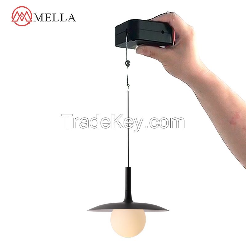 Retractable cable reel for light/lamp