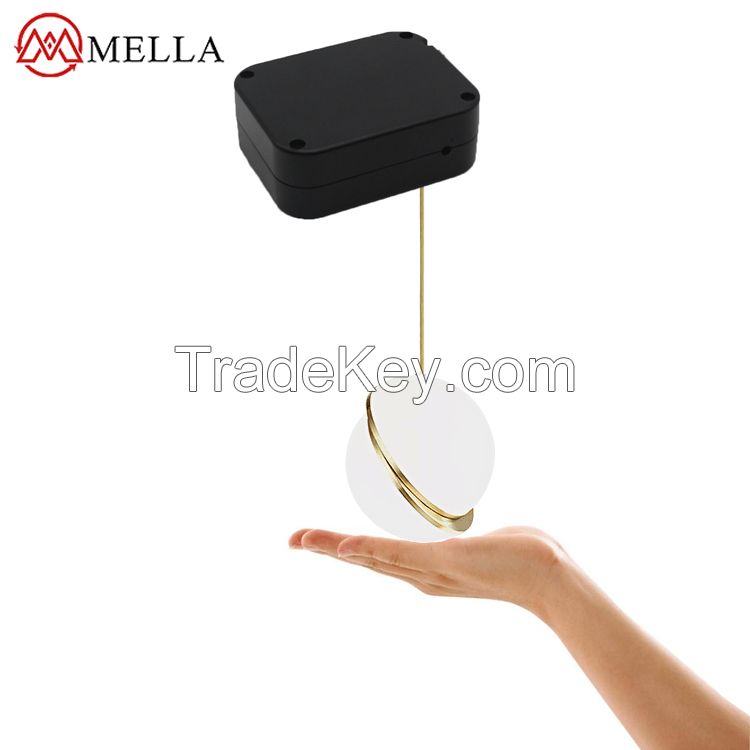 Retractable cable reel for light/lamp