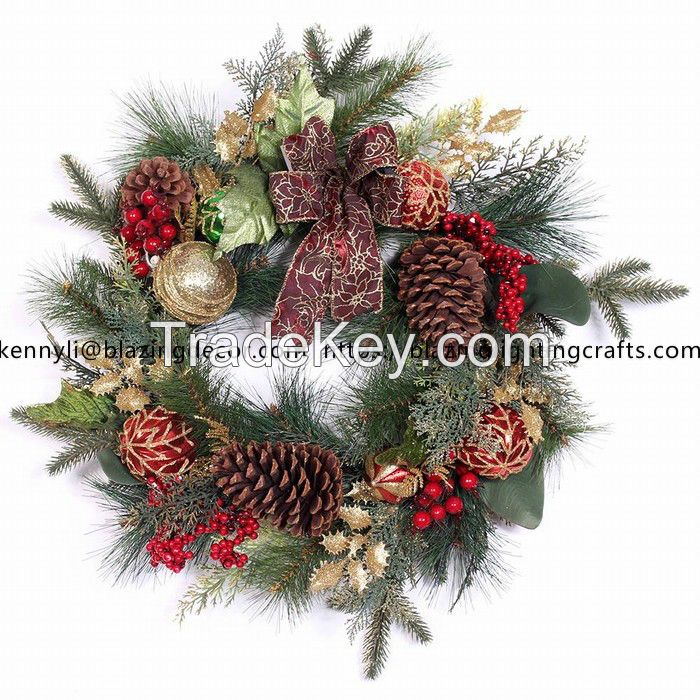 Hot Selling Decorative Christmas Wreath with Ornaments