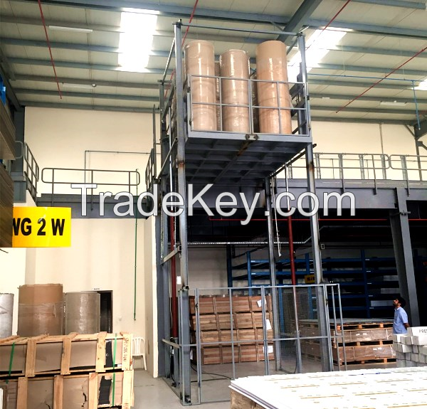 Warehouse Guide Rail Cargo Lift Platform Freight Elevator Price for Sa