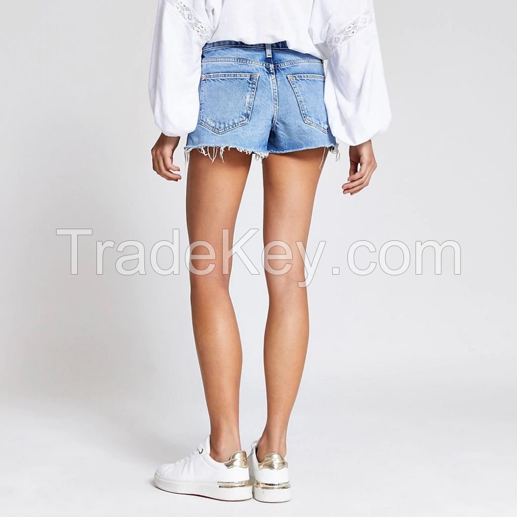 Denim high waist distressed short