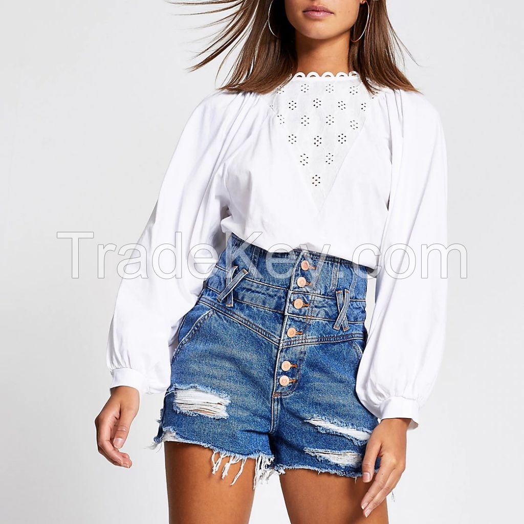 Denim high waist distressed short