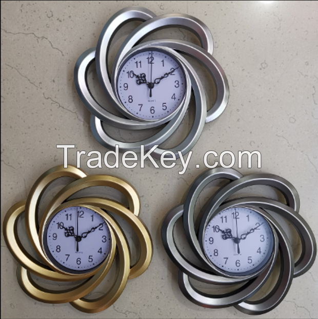 Simple Style Lowest Price Decorative Carved Plastic Quartz Wall Clock