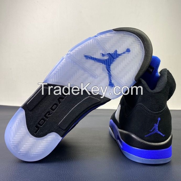 Men athletic shoes  basketball shoes 