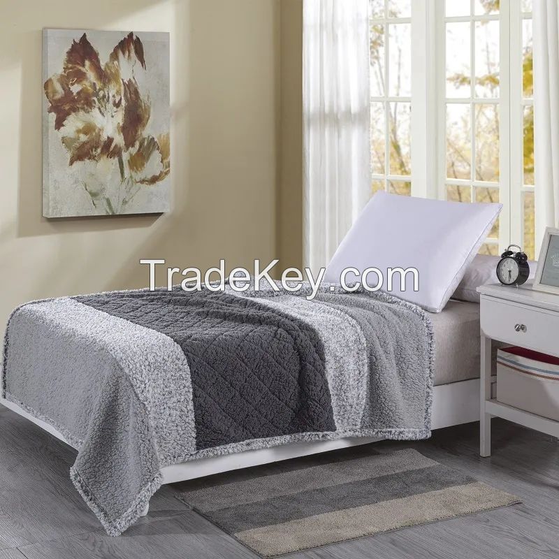 Factory Hot Sale Pieced Two Tone Sherpa Throw Polyester Blanket Two Layer