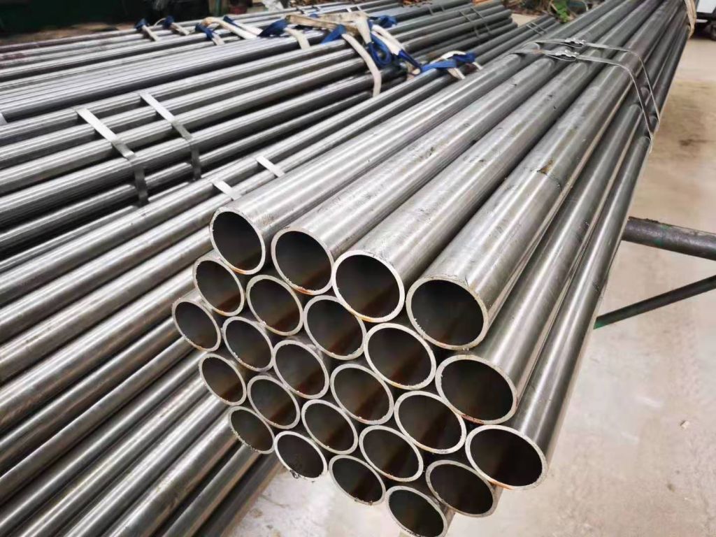 Chinese steel tube manufacturers produce precision steel tubes and Chinese precision bright tubes