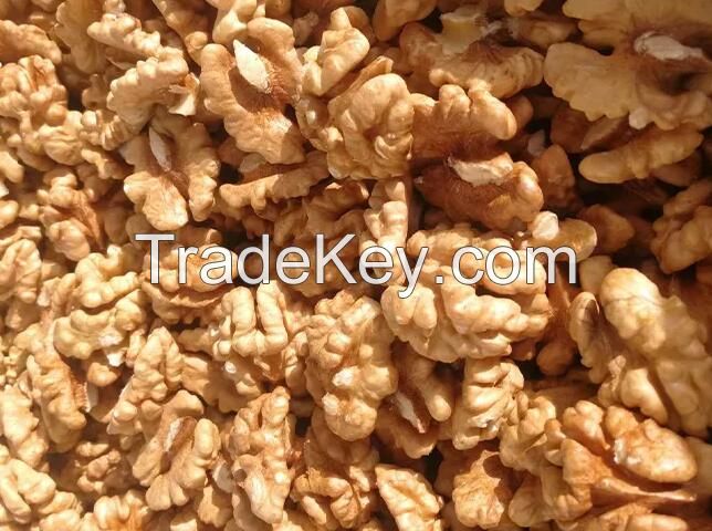  walnut kernels, extra light halves (LH) , (halves at least 90%),2021 crop;