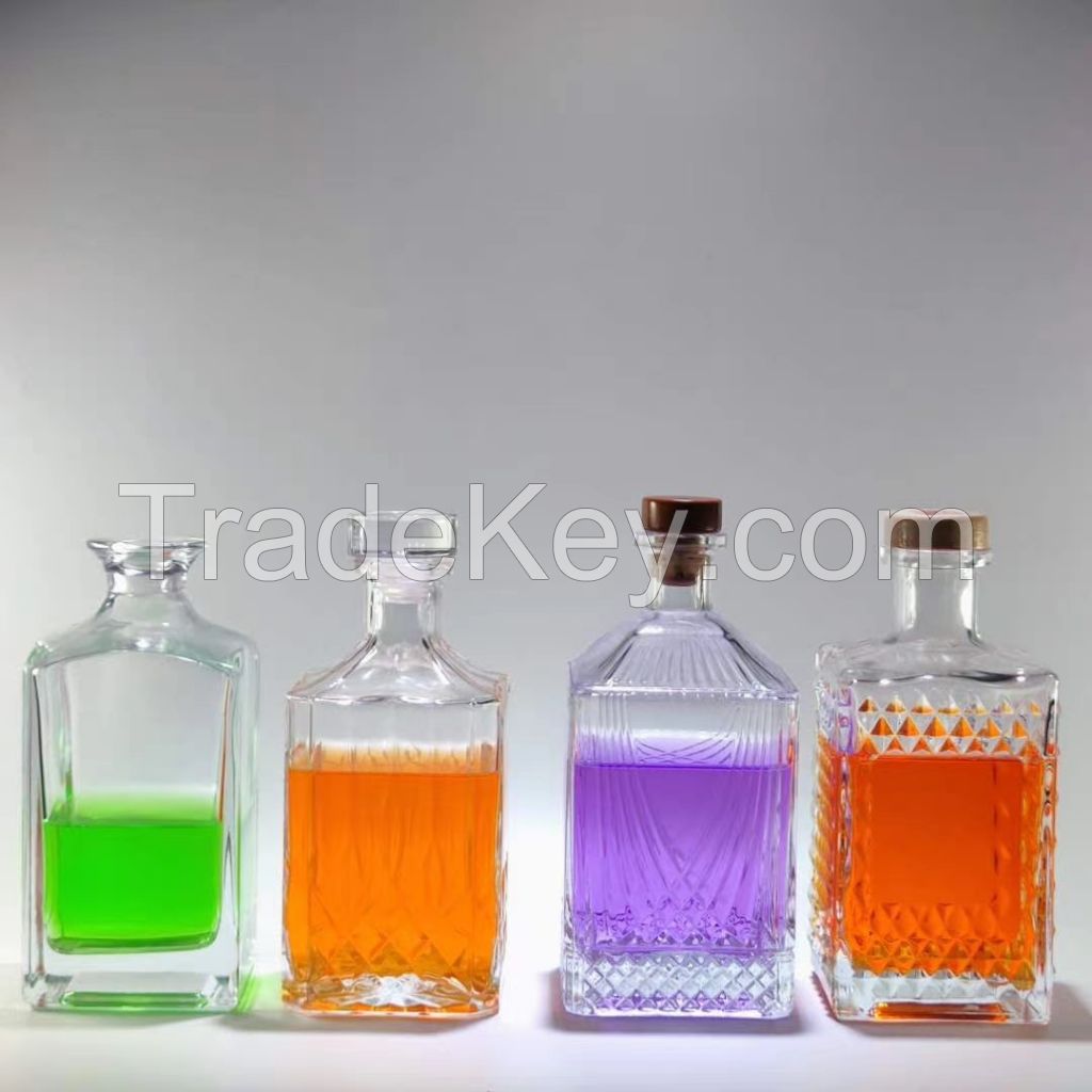 factory 700ml 750ml Glass Bottles Custom Logo With Cork