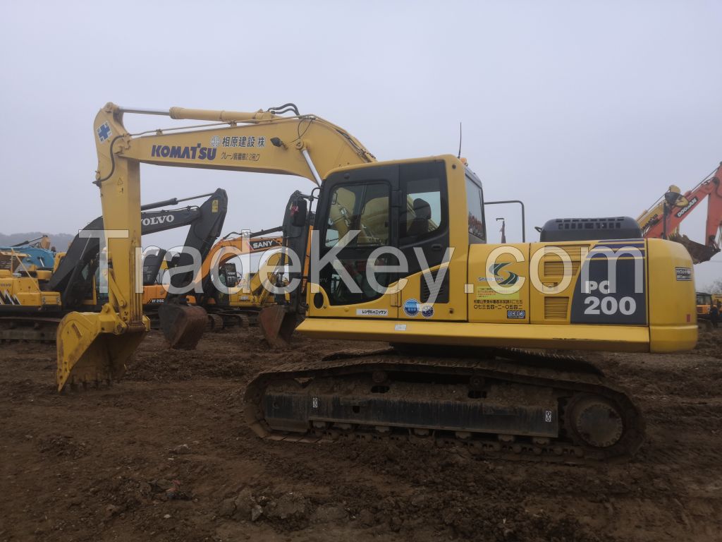 KOMATSU PC200-7 CRAWLER EXCAVATOR IN GOOD CONDITION