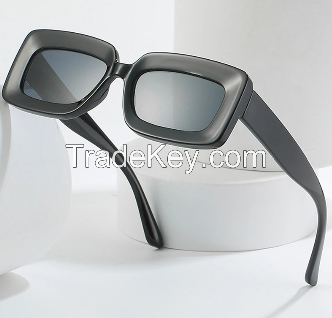Popular Women's Sunglasses Trend Vintage Rectangle Big Frame Purple Square Glasses 2022 Fashion Women Sun Glasses Ladies Eyewear