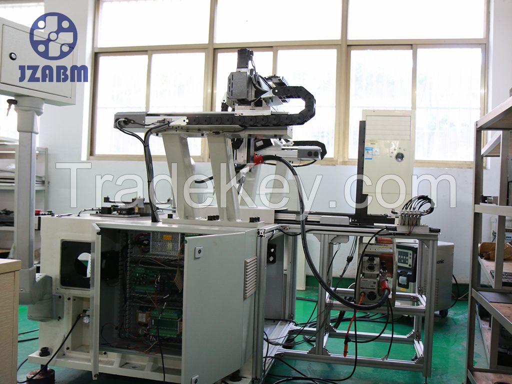 Automatic balancing machine for clutch cover