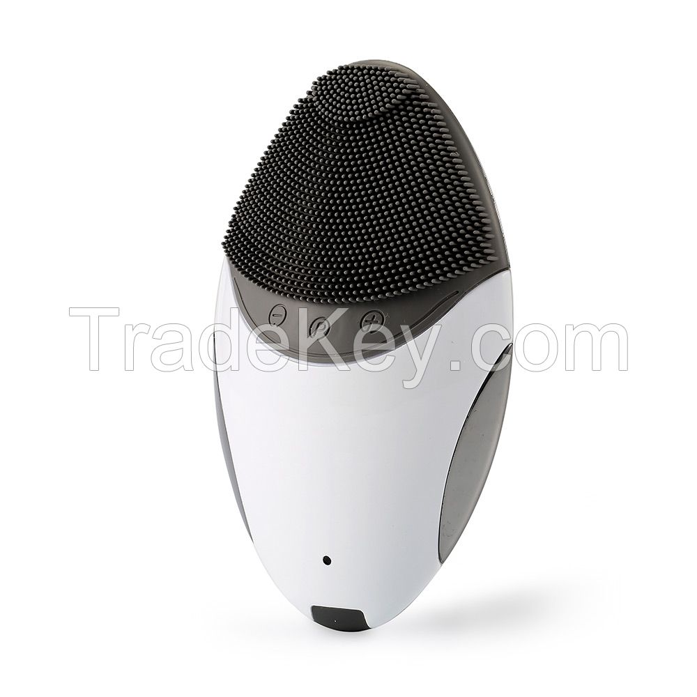 With micro current silicone cleansing brush, silicone face brush, micro current beauty equipment