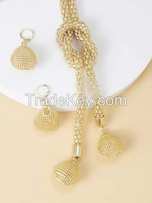 3pcs Hollow Water-drop Shaped Pendant Necklace & Earrings