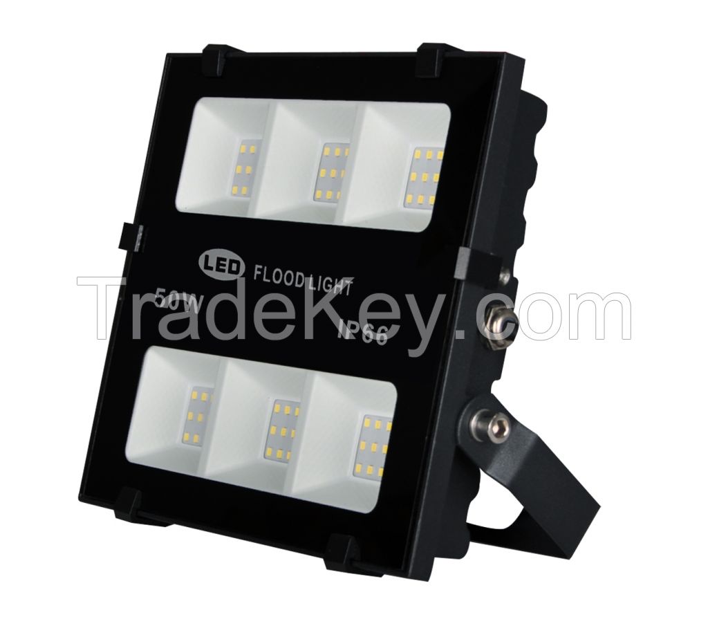 Customizable LED flood light lightweight with low light decay feature