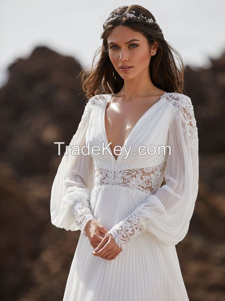 Modest A Line Wedding Dress Chiffon Long Sleeve Bridal Gown Deep V-Neck Applique Boho Wedding Gowns