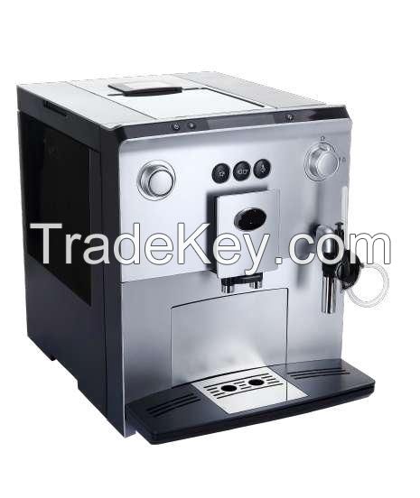Automatic coffee maker with grinder