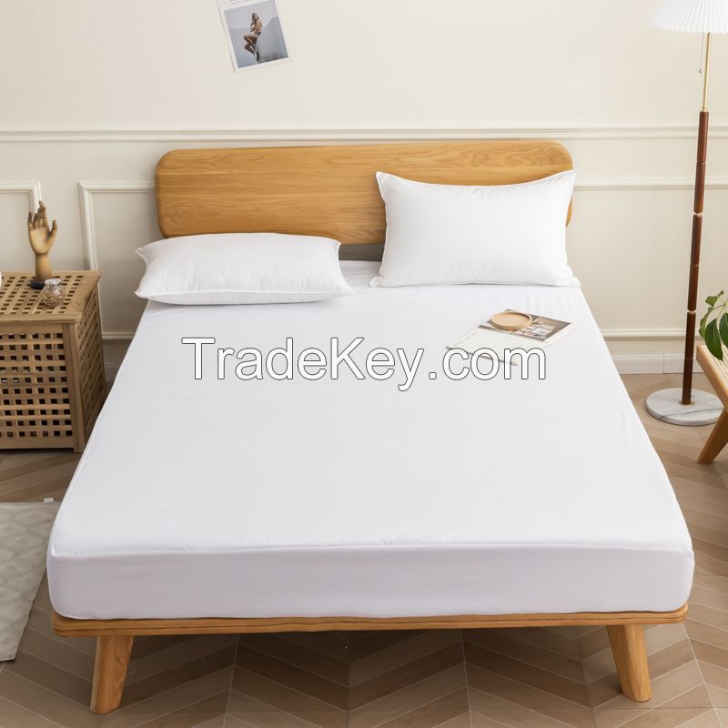 The mattress protective cover can protect the mattress from dirt and water, and is convenient for cleaning