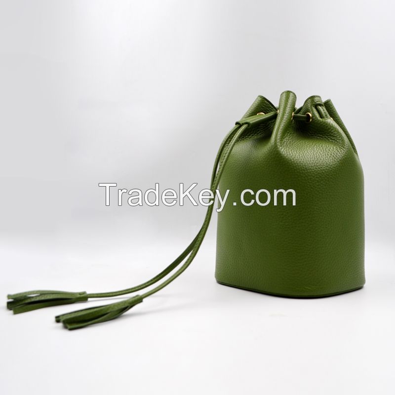 Leather bucket bag for woman
