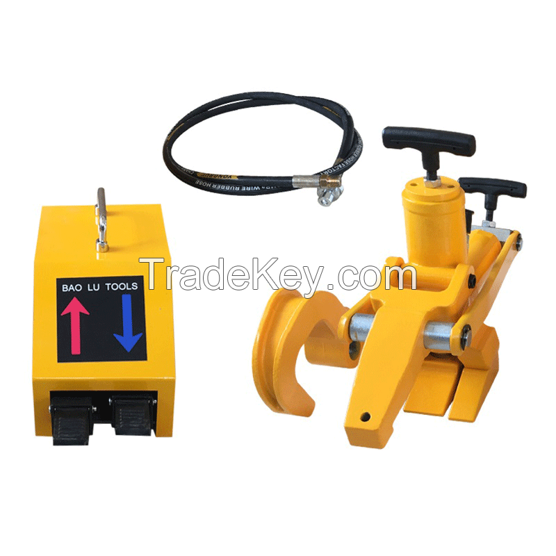 Forklift tire press tire removal tool (portable)