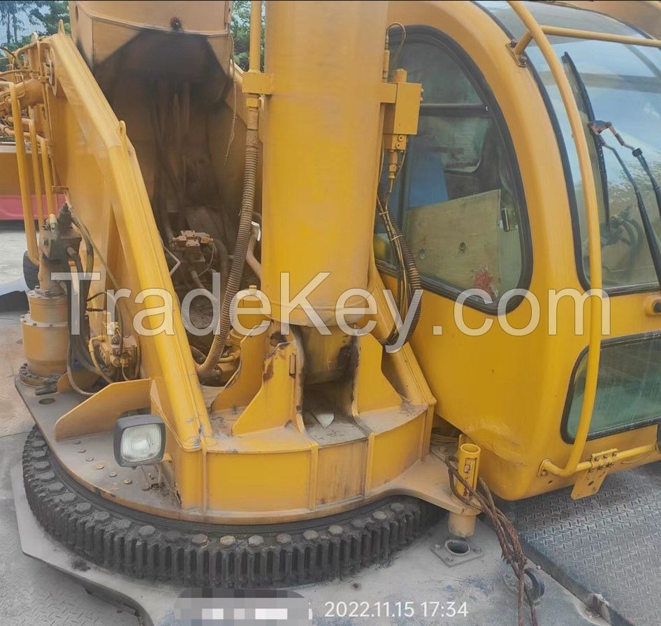 Chinese used crane 70Ton XCMG QY70K 4 units hot for sale
