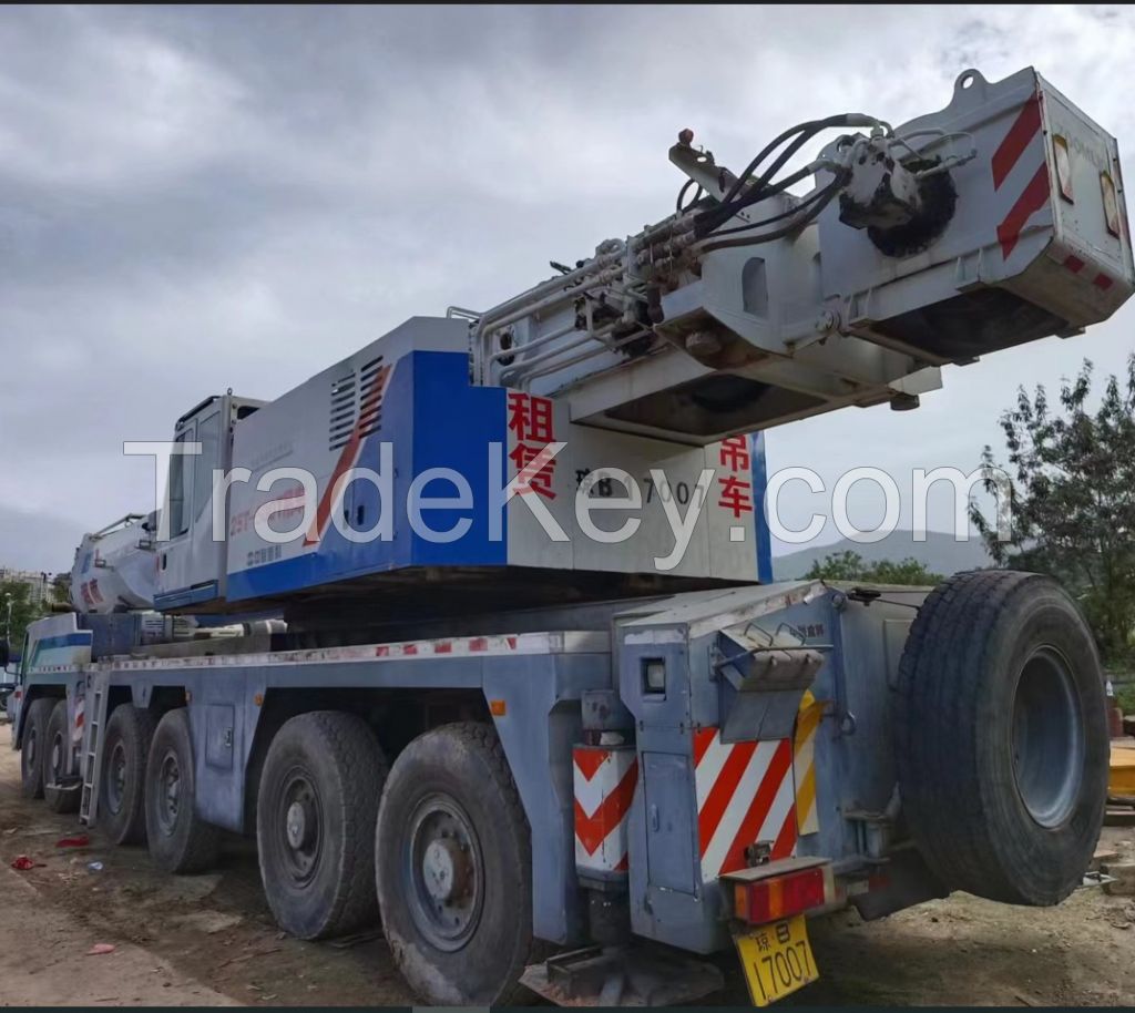 200ton Zoomlion used truck crane QAY200 used mobile crane