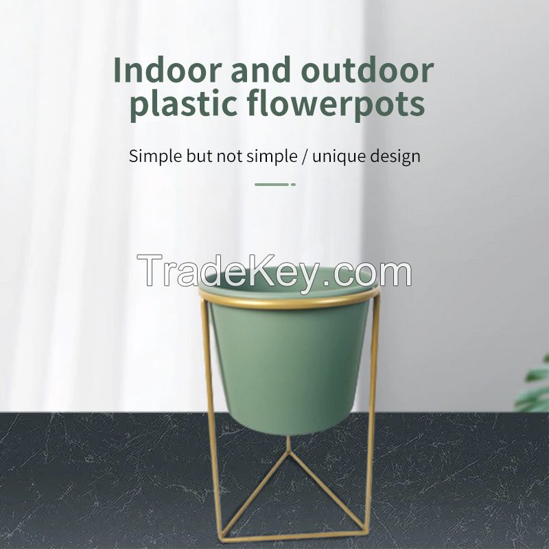 Outdoor plastic flower pot