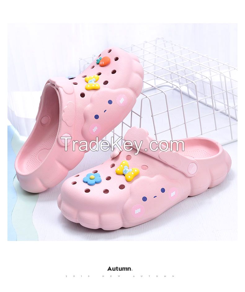 Hole hole shoes. Cute Instagram style. At least 6000 pieces