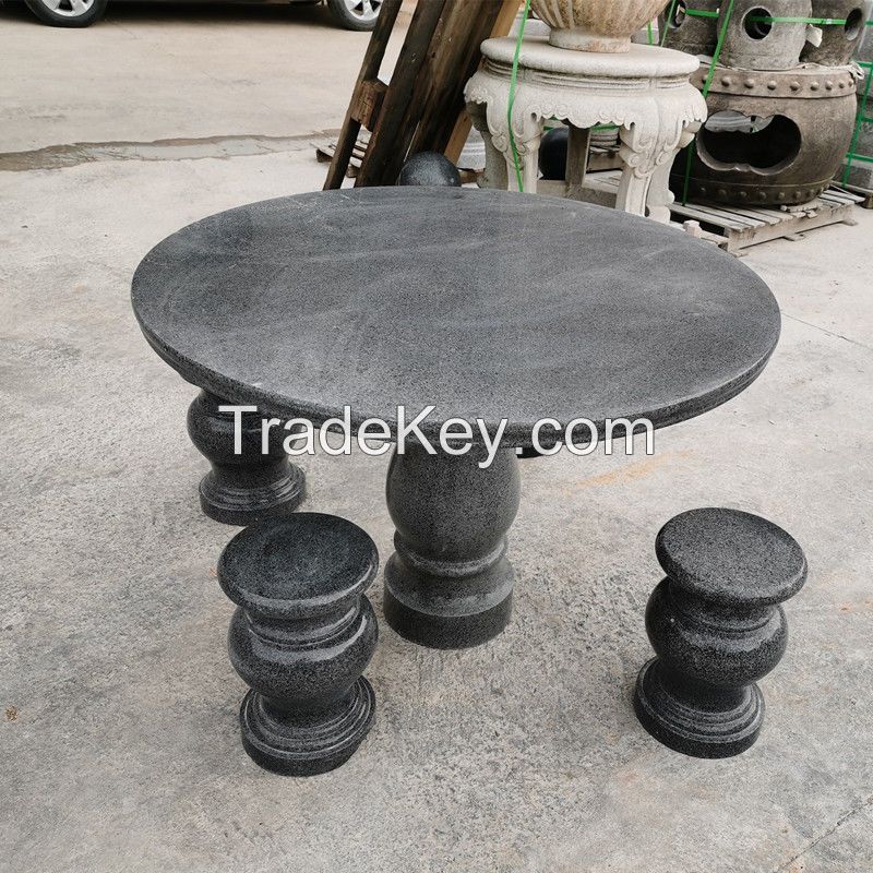 Sesame black vase table