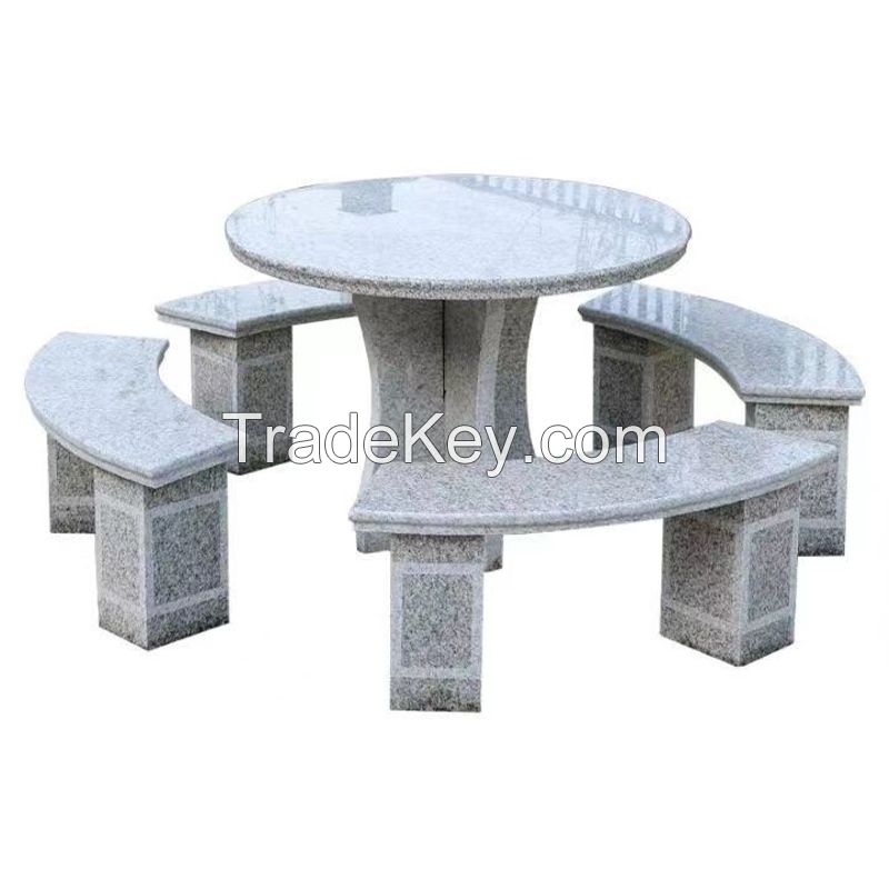 Curved table