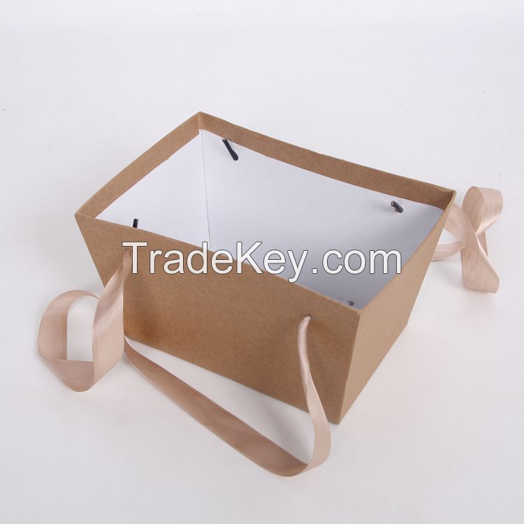 Single flower box with ribbon handle