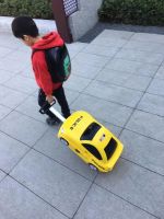 Toy luggage case for car