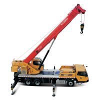 STC300T5 SANY Truck Crane 30t Lifting Capacity Strong Boom Powerful Chassis