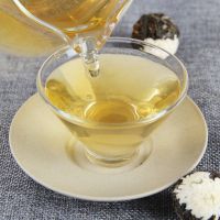 Wholesale Health Care 8g Yunnan Raw Puer Blended with Feverfew Blossom Flower Herbal Tea in Ball