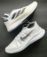 Nike Air Zoom Winflo 8 Low top running shoes in white